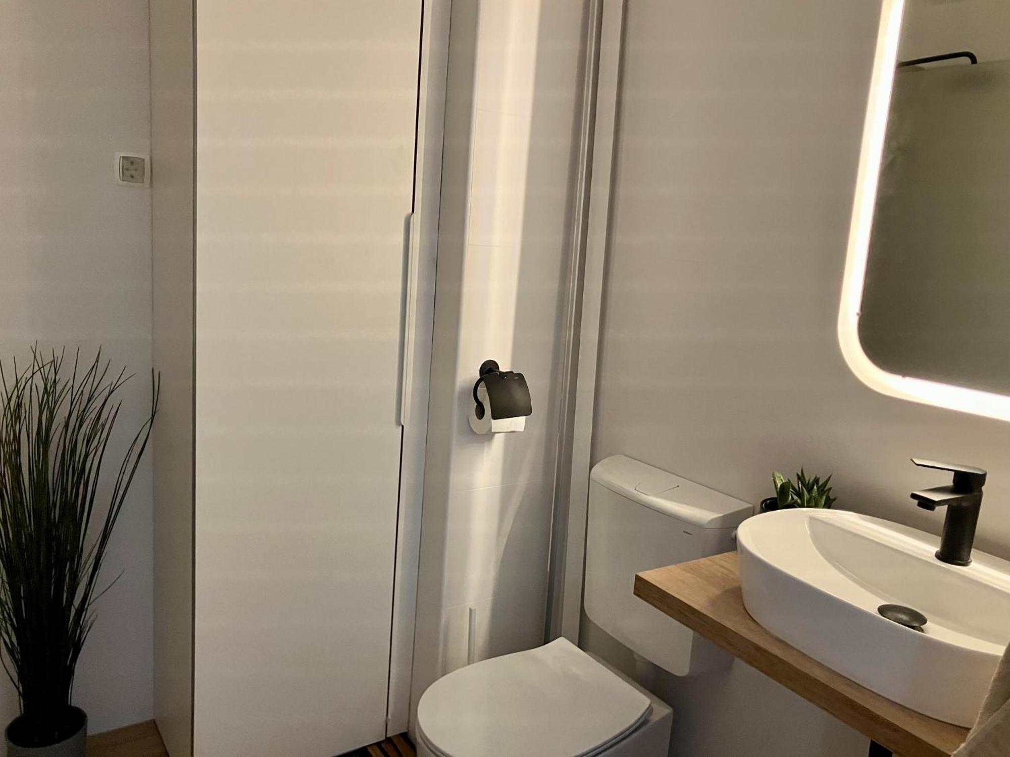 Delux Apartment La Arena With Private Garage Zagreb Dış mekan fotoğraf