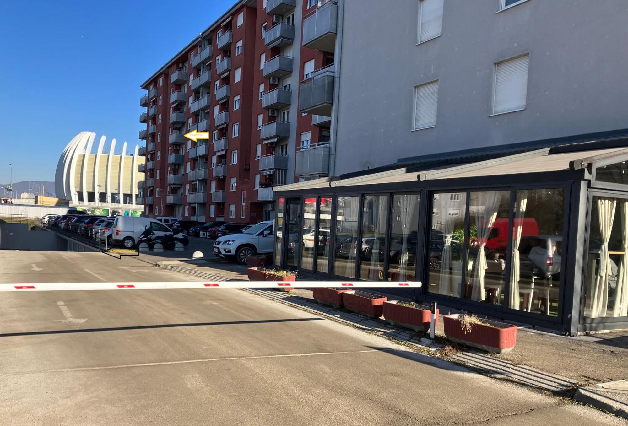 Delux Apartment La Arena With Private Garage Zagreb Dış mekan fotoğraf